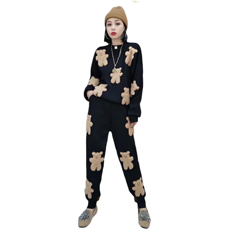İlkbahar Sonbahar Kadın Moda Uzun Kollu Ayı Yama Altın Kadife 2 Parça Setleri + Rahat Küçük Ayak Pantolon Kıyafetler H1300