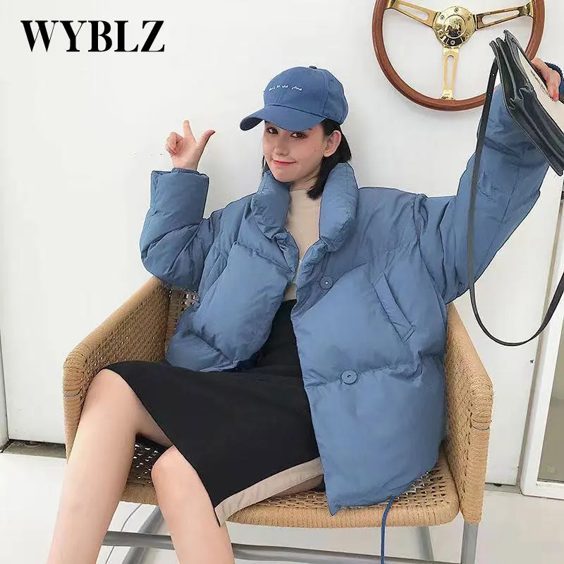 Kış balon ceket Kadınlar Kore Moda 2021 Standı Yaka Parkas Katı Siyah Beyaz Kadın Ceket Büyük Boy Bayan Kısa Parka