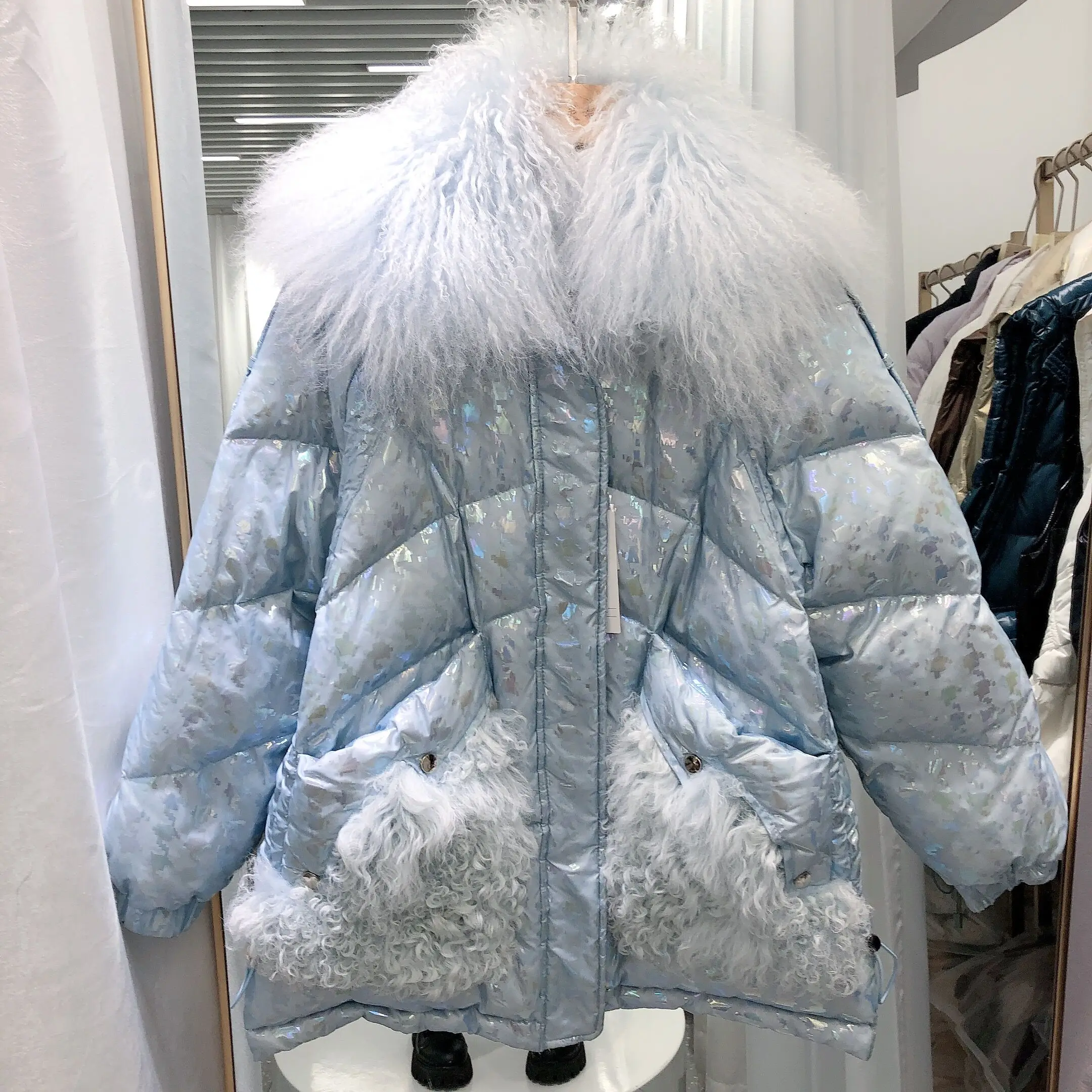 Yeni Kış Kadın Beyaz Ördek Aşağı Ceket Gerçek Büyük Tilki Kürk Yaka Ceket Kalın Sıcak Streetwear Kadın Parka Kar Dış Giyim