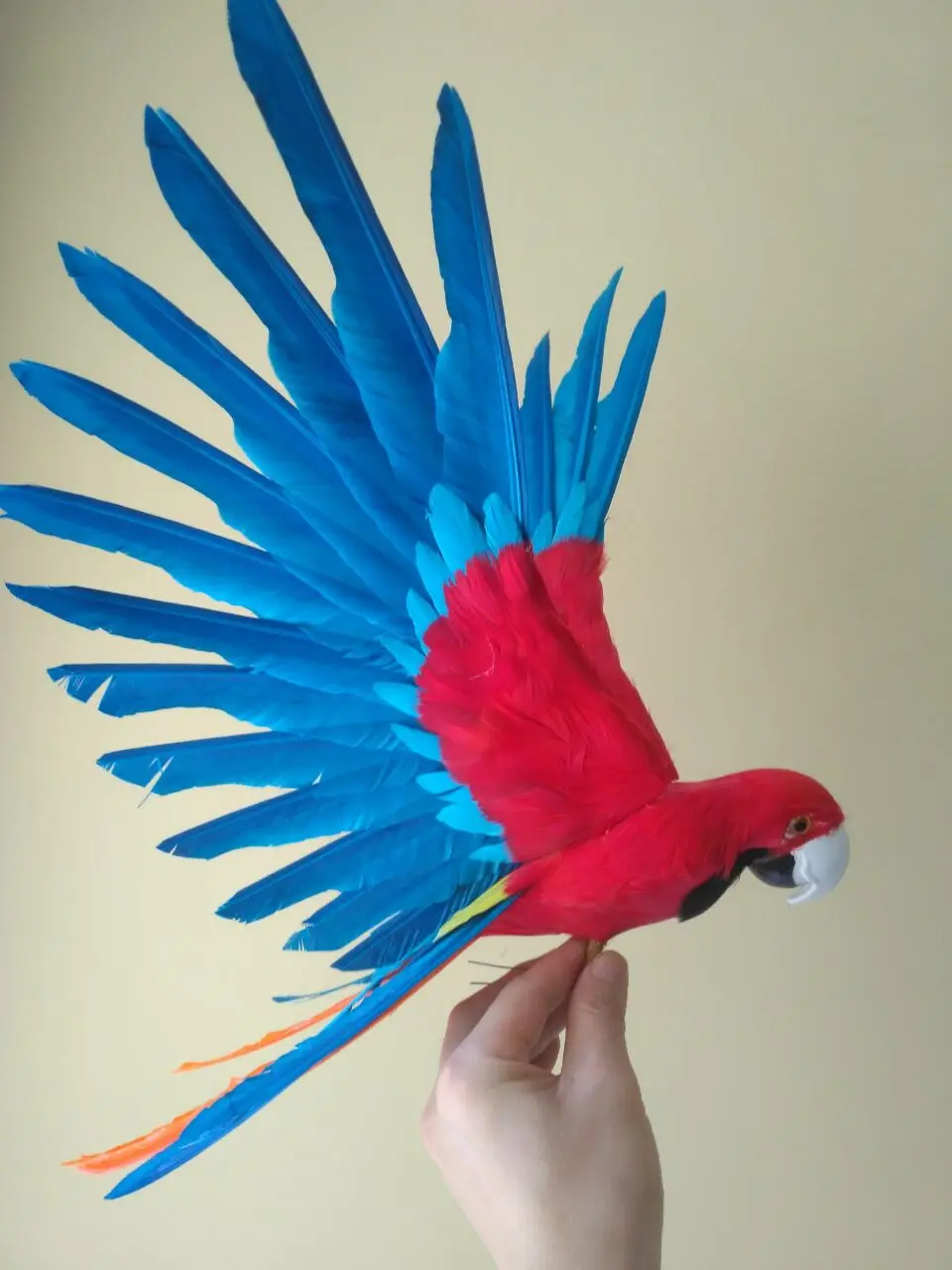 yeni simülasyon mavi ve kırmızı papağan oyuncak plastik ve kürk kanatları papağan modeli hediye yaklaşık 50x35 cm
